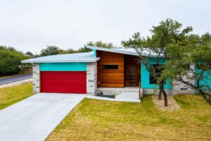 A modern custom home build by Casey Construction in Texas